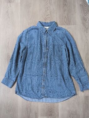 Christopher & Banks Button Down